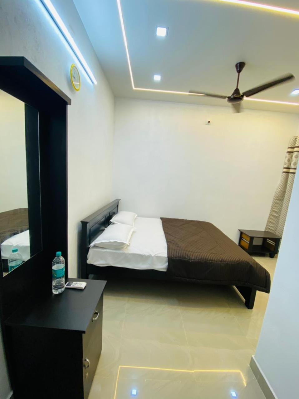 The Ocean View Hotel Ullal Bagian luar foto